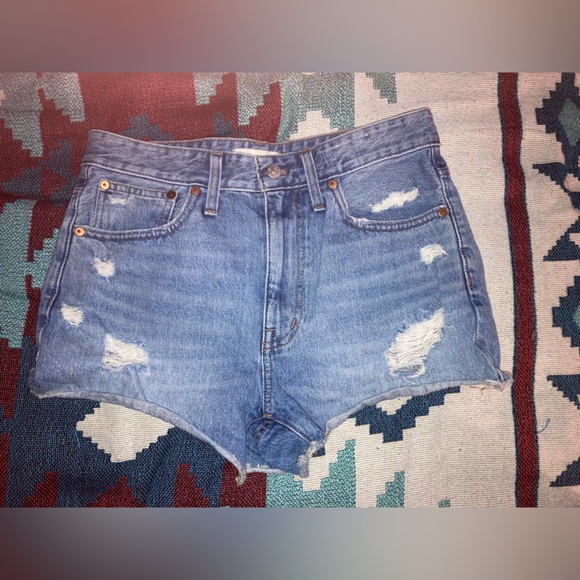 Madewell Pants - Madewell Relaxed Denim shorts, good condition, Size 27